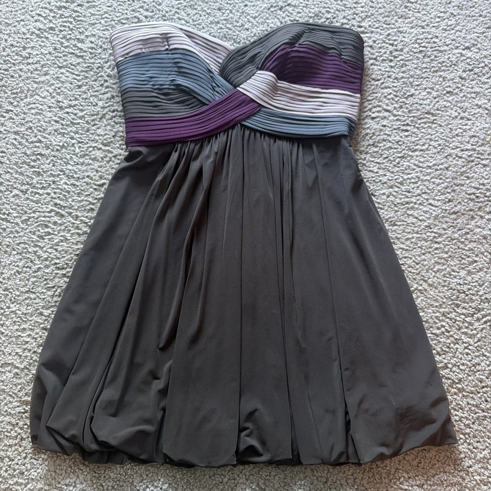 BCBGMAXAZRIA Strapless Bubble Hem Cocktail Dress Womens 8 Gray Purple Pleated